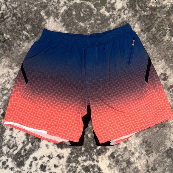 Lululemon Medium shorts - Picture 1 of 3